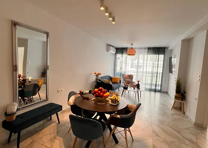Casa De Tres Hermanos In The Heart Of